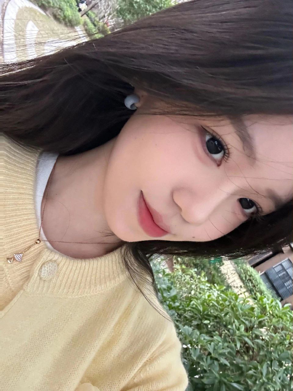 丁禹兮直播“翻车”现场，是意外还是精心设计的流量密码？