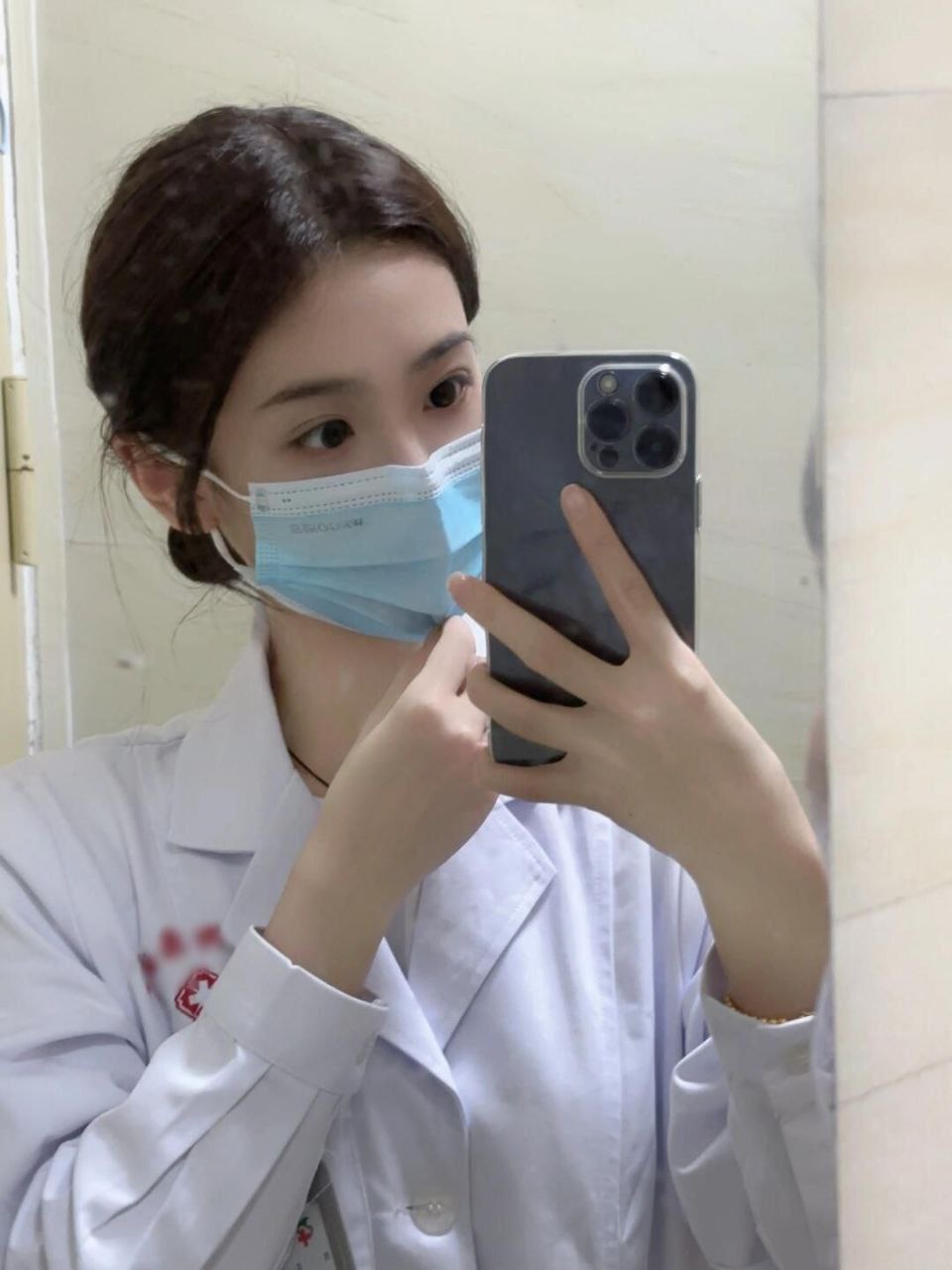 《秋水伊人》票房惨淡破百万，是文艺片的宿命还是市场的无情？