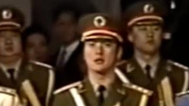 26年前那个冬夜，澳门街头为何万人空巷？一张老照片揭开历史泪点