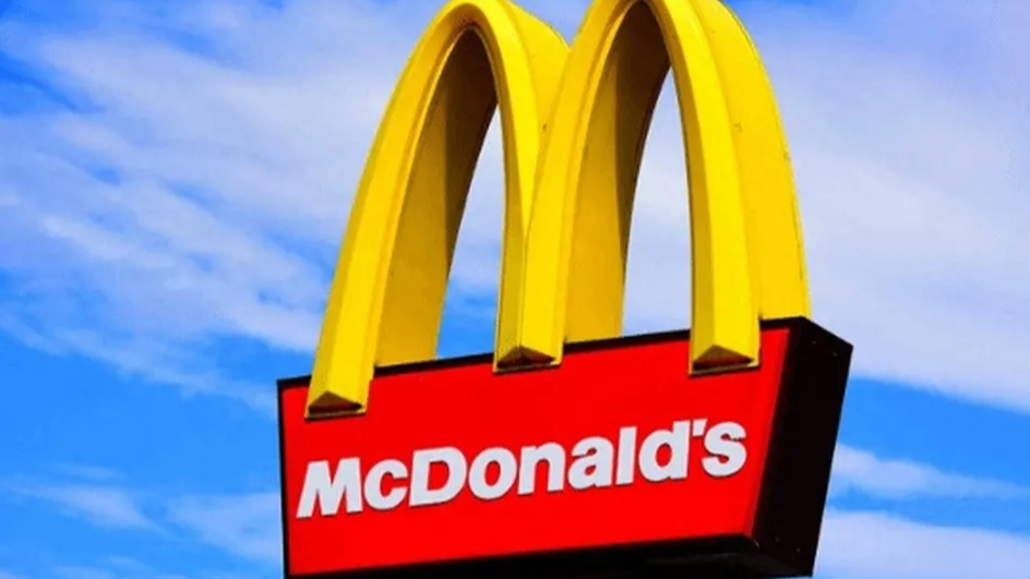 涨价也挡不住“麦门永存”？这届年轻人到底在为什么买单？