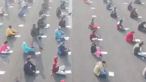 8000人抢187个岗位！印度考生机场跑道笔试，荒诞背后是残酷现实