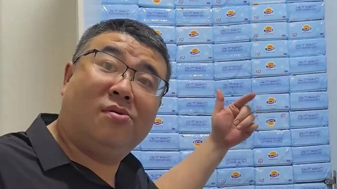 囤纸如山，两年不见少！4000包抽纸背后，是囤货癖还是生活智慧？