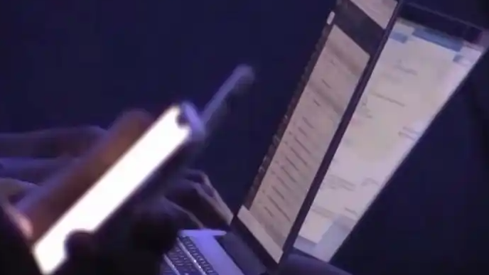 旧手机回收“高价”是诱饵？央视曝光背后套路，你的手机可能被“套路压价”！