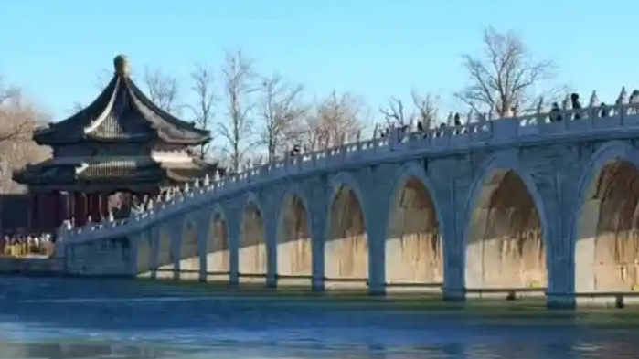 冬至限定奇观！颐和园十七孔桥“金光穿洞”再现，为何每年都让人挤破头？